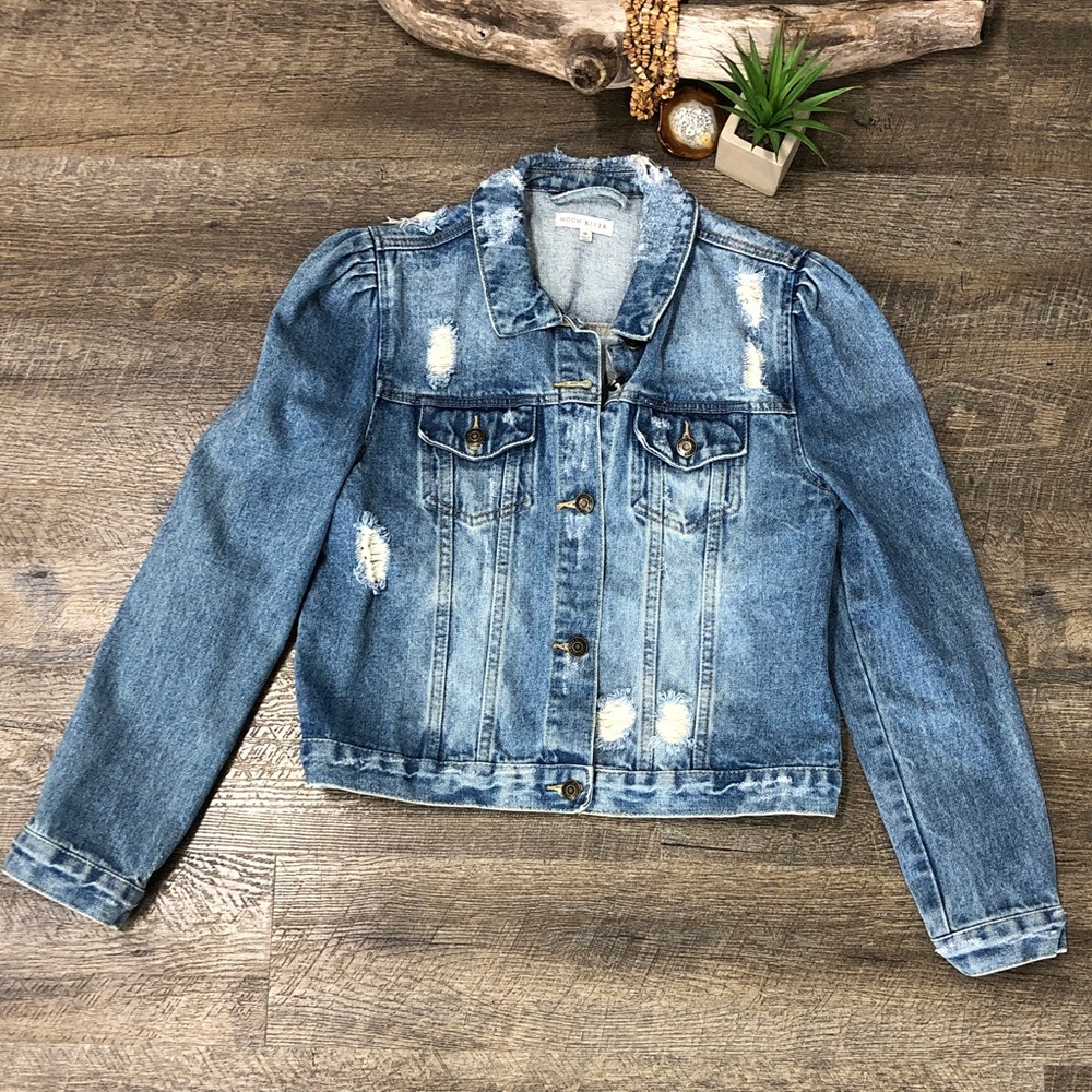 Moon River Gathered Puff Shoulder Distressed Jean Jacket